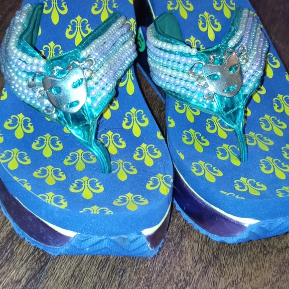 Volatiles - Picture 2 of 4